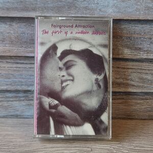 🔥 Fairground Attraction Music Cassette Tape